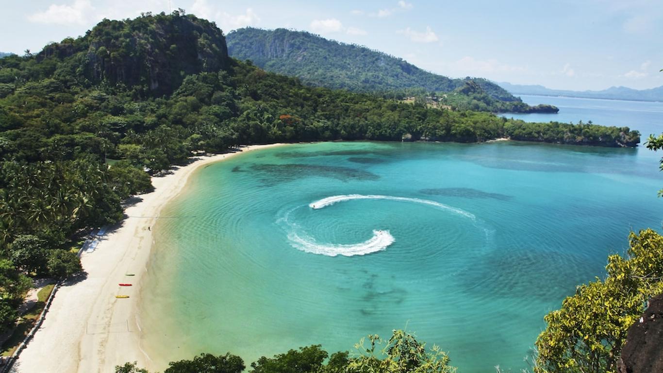 Dakak Beach