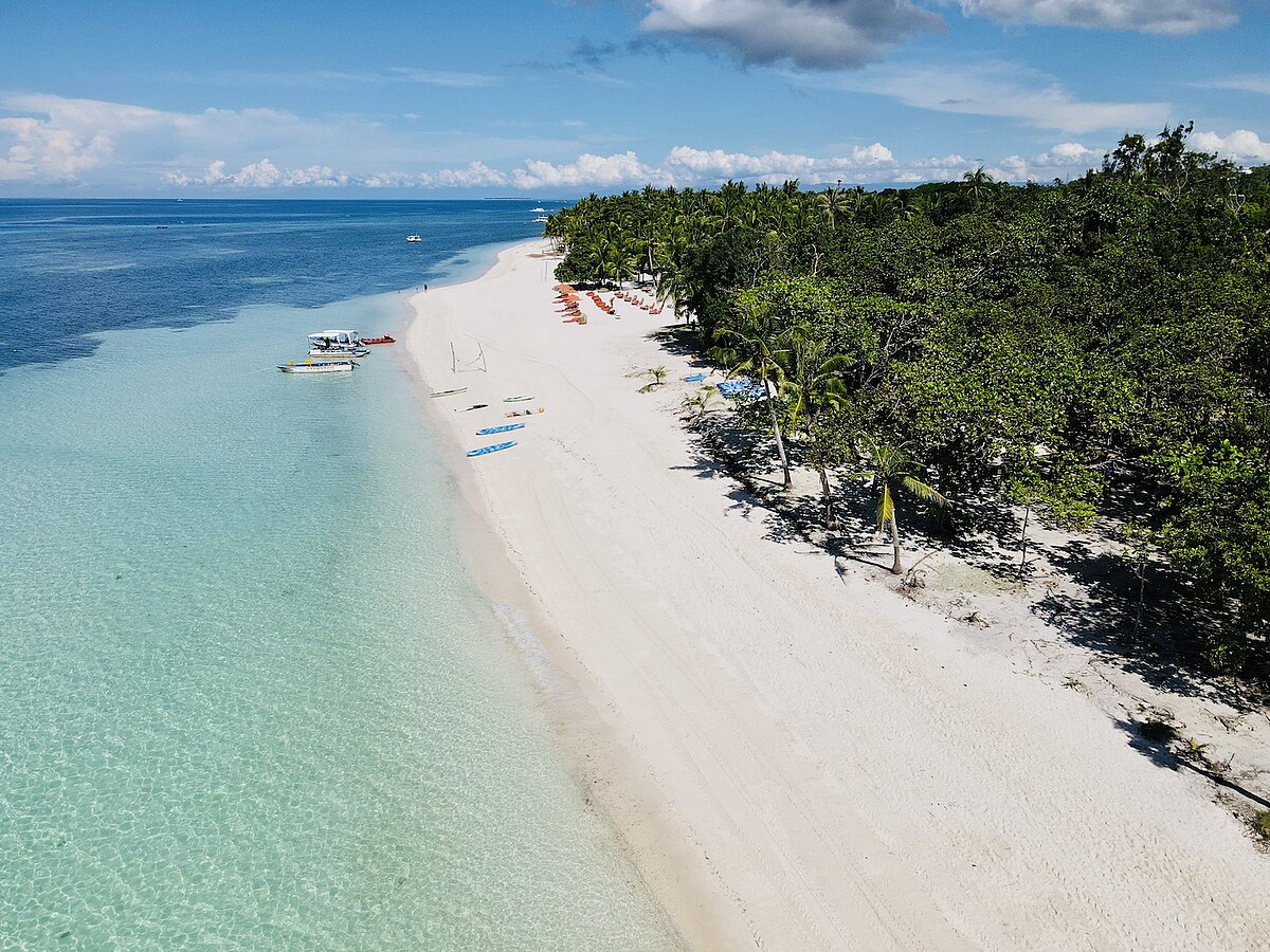 Dumaluan Beach