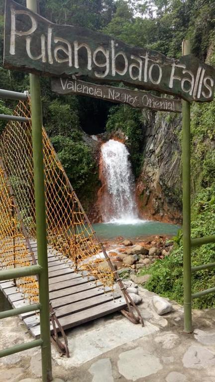 Pulangbato Falls