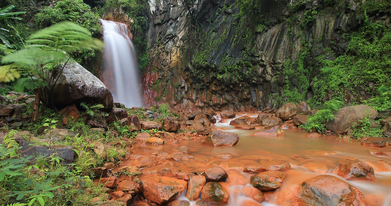 Pulangbato Falls